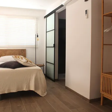 Casa La Siesta Albir לינה וארוחת בוקר