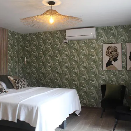 לינה וארוחת בוקר Casa La Siesta Albir